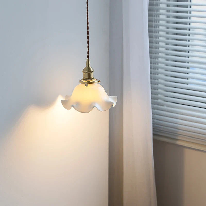 Helnys Flower Ceramic LED Pendant Lamp with Copper Socket, Adjustable Modern Hanging Light
